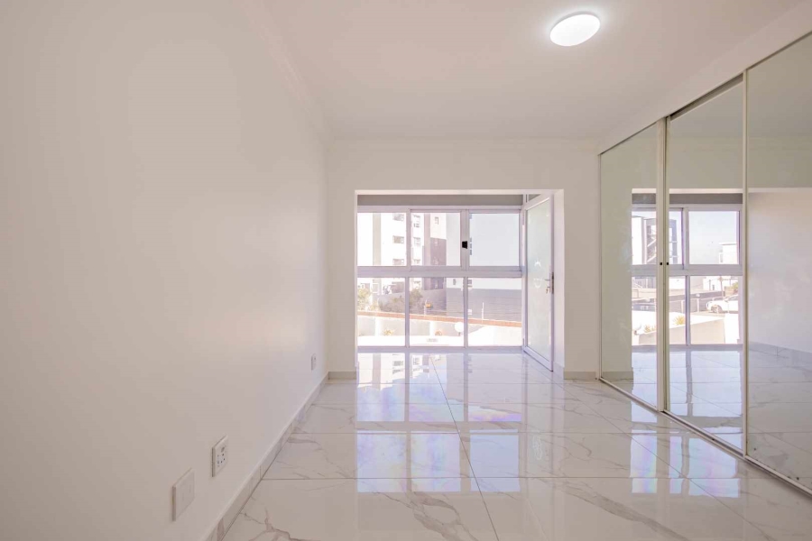 To Let 2 Bedroom Property for Rent in Bloubergrant Western Cape